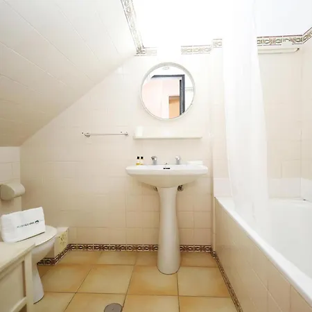 B71 - Pipas House In شقة لاغوس