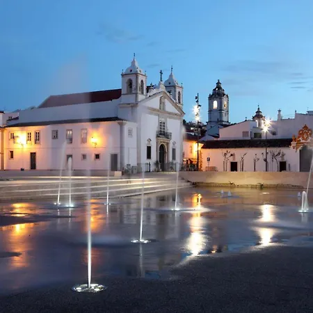 B71 - Pipas House In *