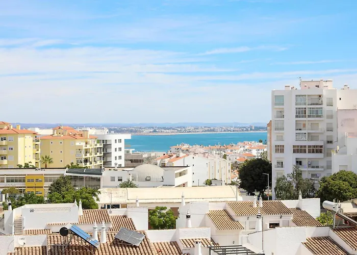 B71 - Pipas House In