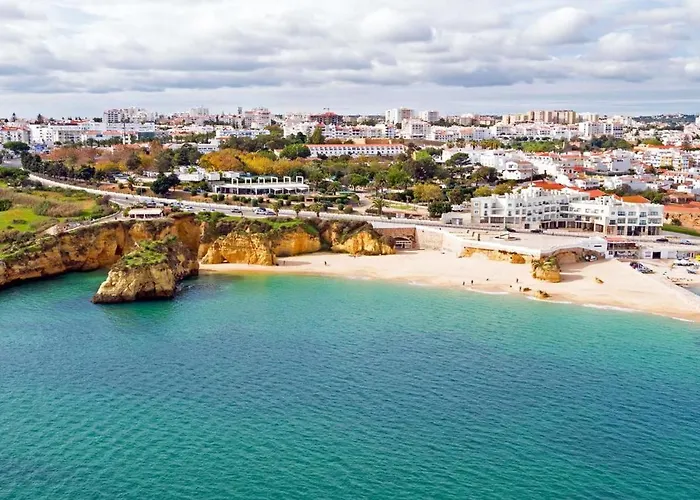 B71 - Pipas House In