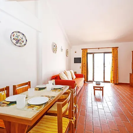 B71 - Pipa's House In *